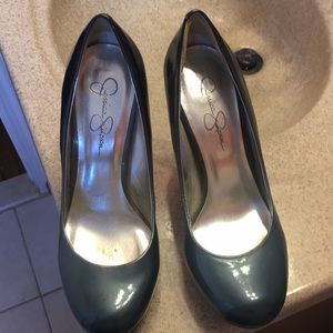 Jessica Simpson. Size 9 slate blue ombré pumps